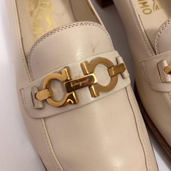 Salvatore Ferragamo HorseBit Loafers – Beige Leather w/ Gold Hardware - Picture 6 of 7